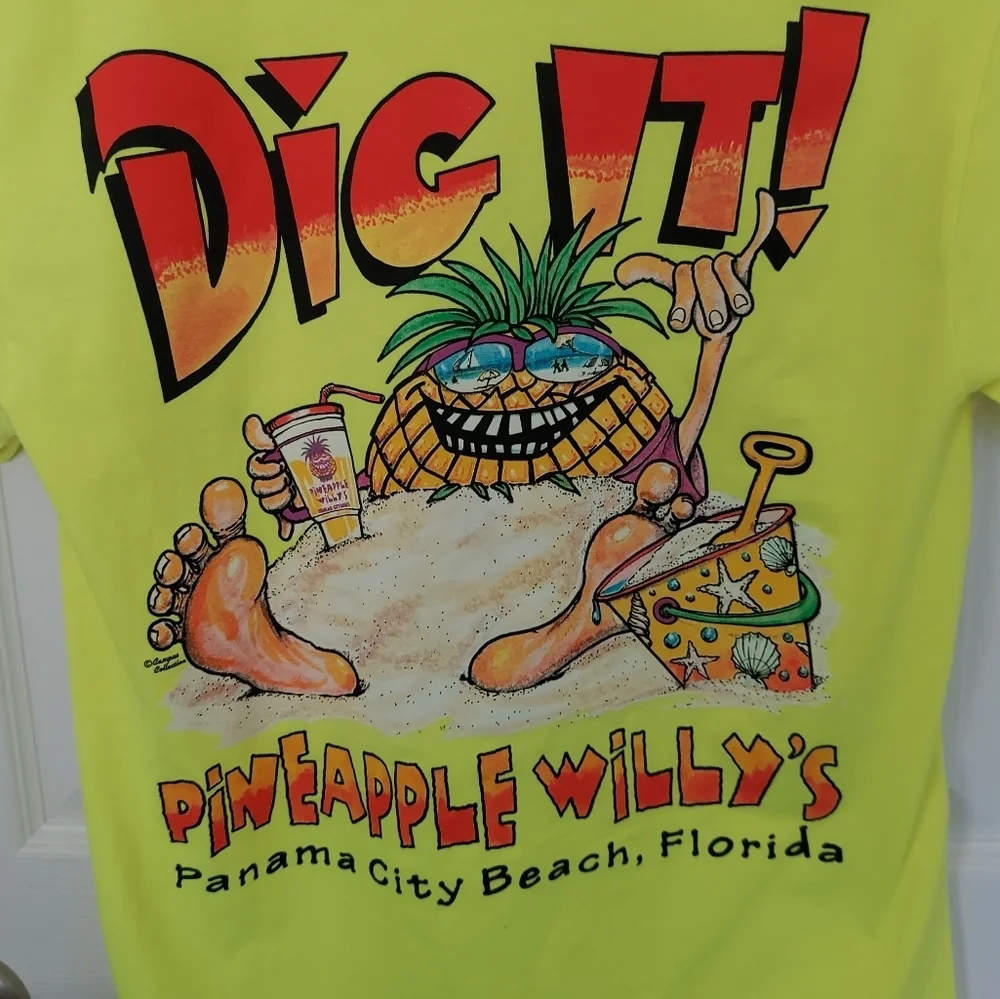 Pineapple Willy's Panama Beach T-Shirt Small - Picture 3 of 7